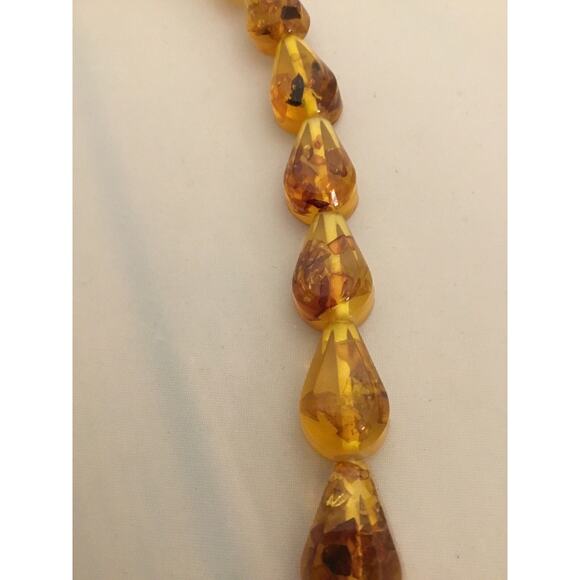 Vintage Baltic/Latvian Pressed Amber Teardrop Shaped Bead Necklace - 102g - Picture 6 of 6